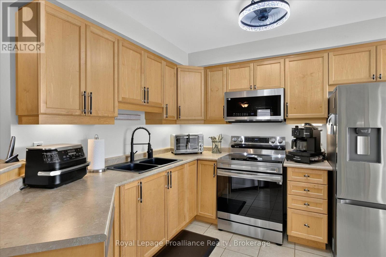 541 GARBUTT TERRACE - 14