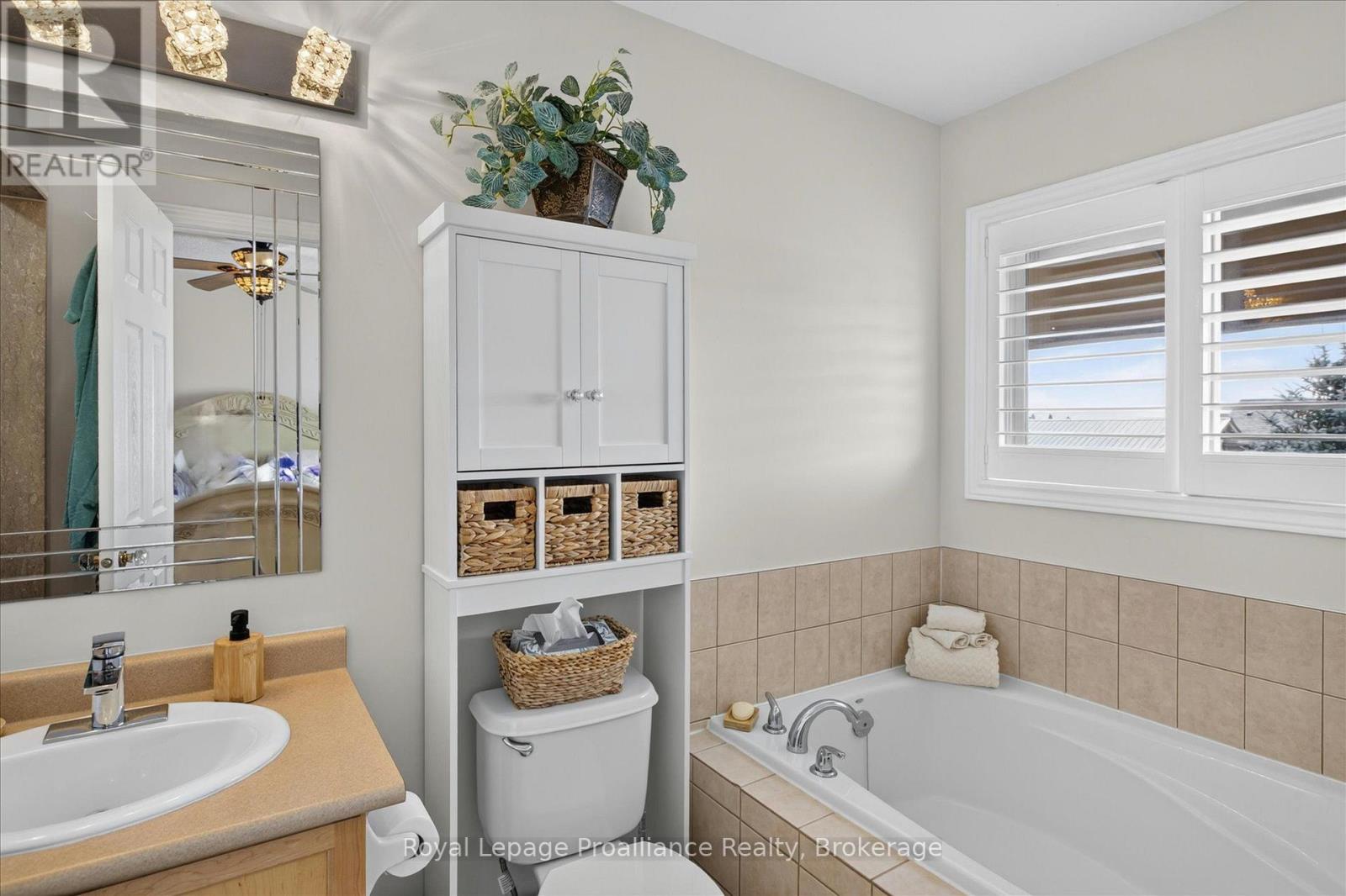 541 GARBUTT TERRACE - Image 23