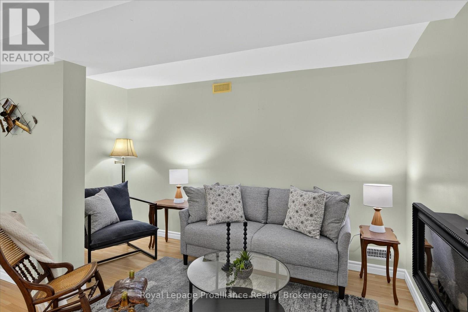 541 GARBUTT TERRACE - Image 27