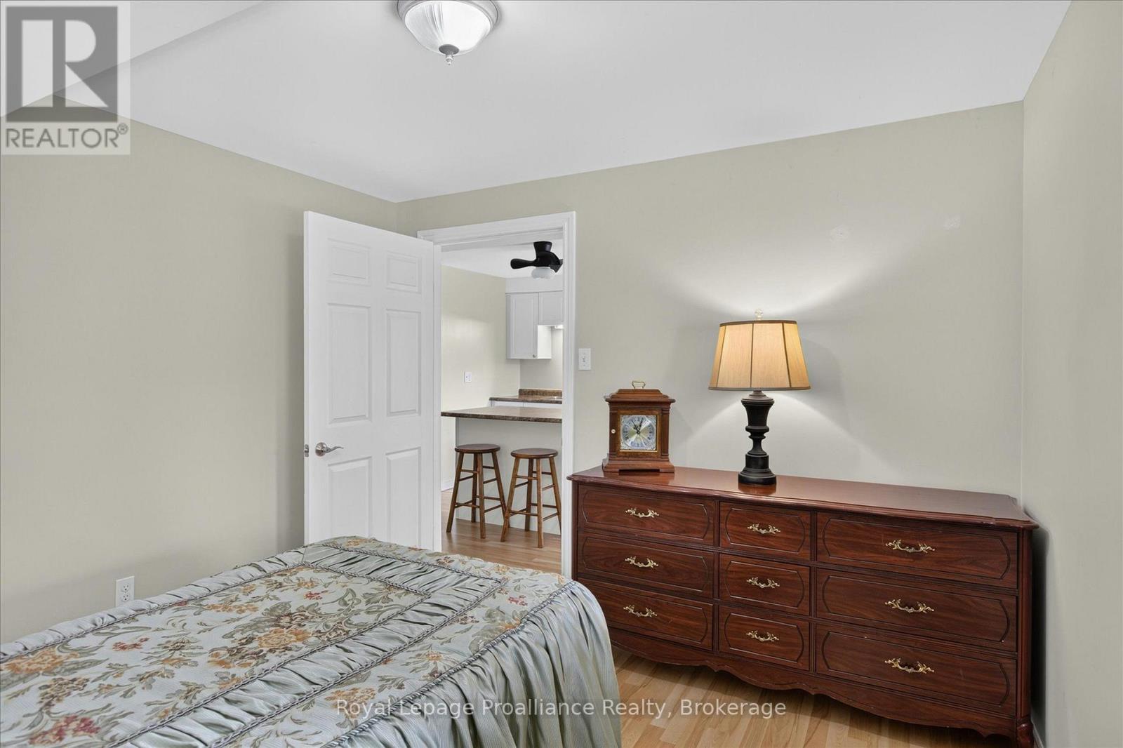 541 GARBUTT TERRACE - 34