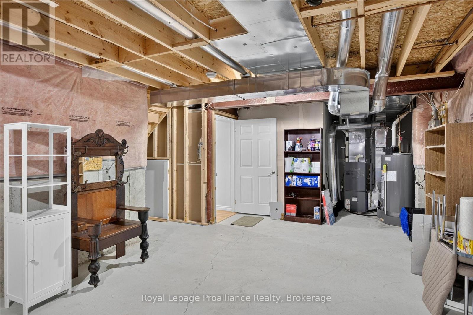 541 GARBUTT TERRACE - 38