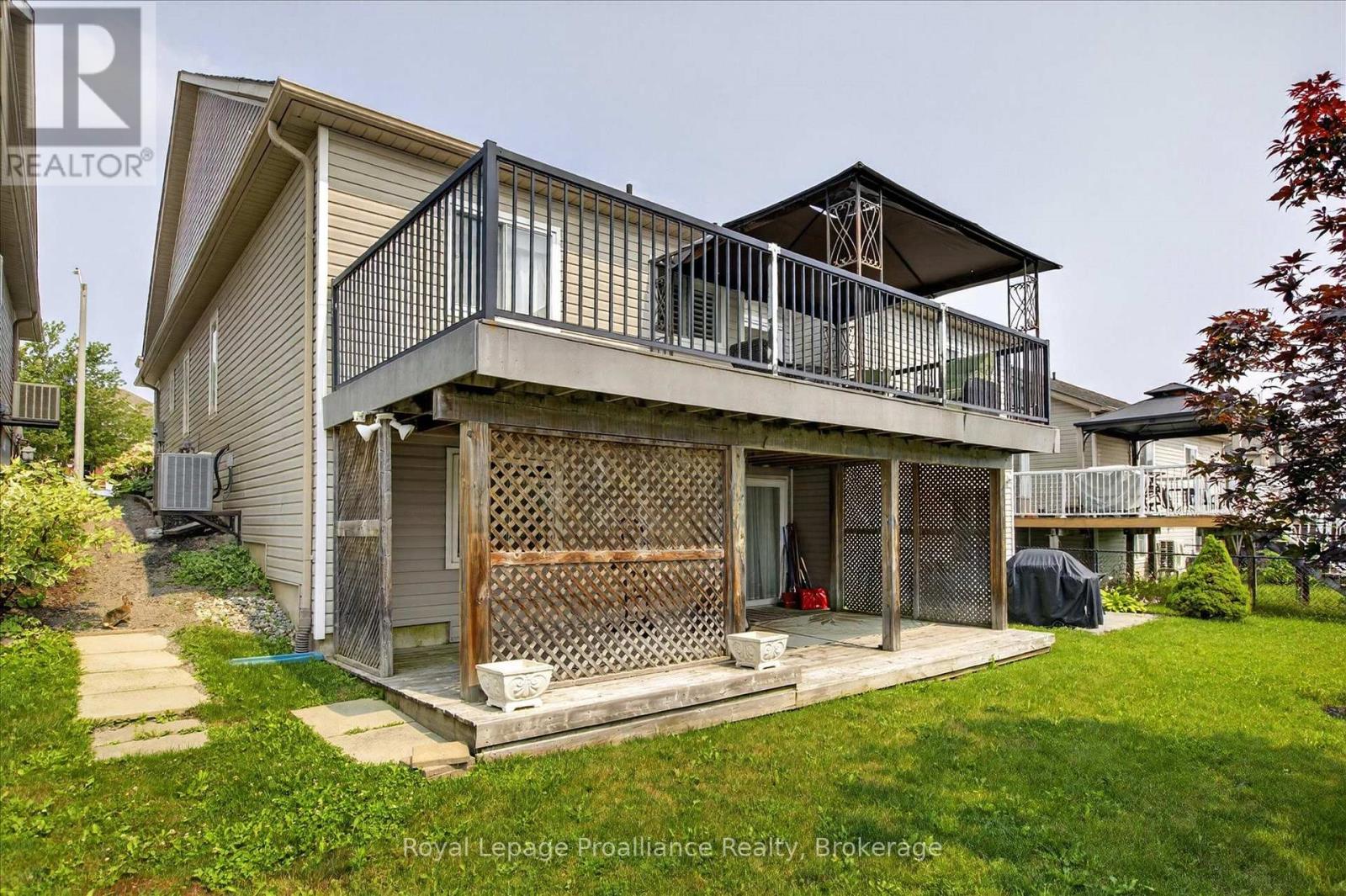 541 GARBUTT TERRACE - 45