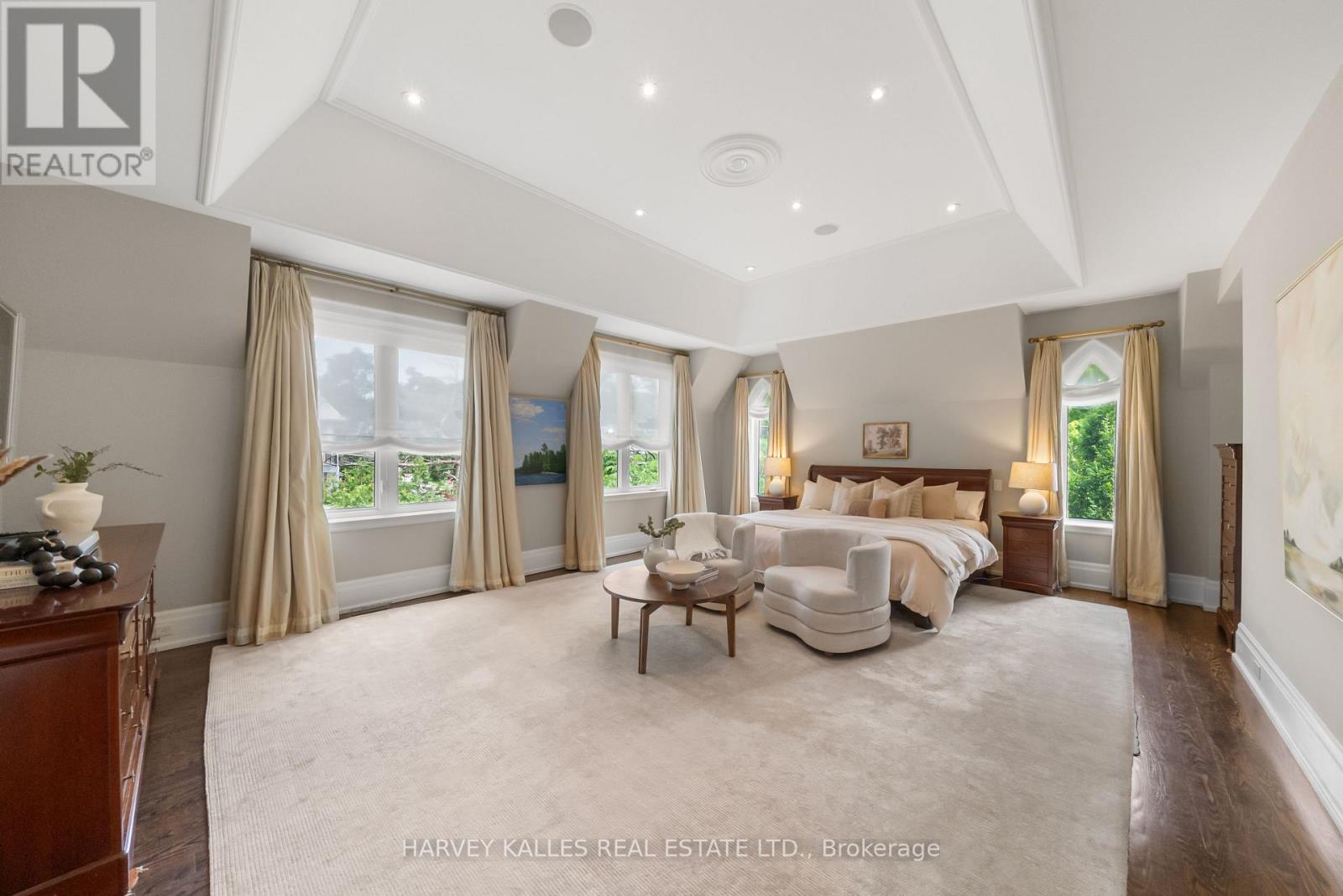 6 VESTA DRIVE - 11