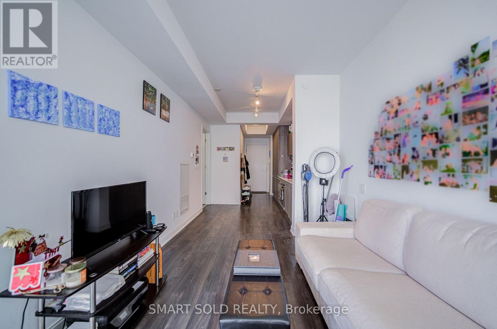 #2909 50 CHARLES STREET E - 18