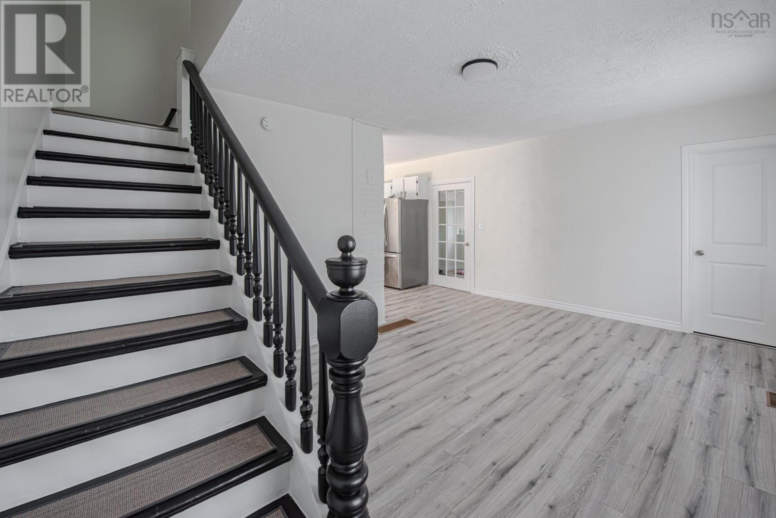 35 Foxbrook Road - 3