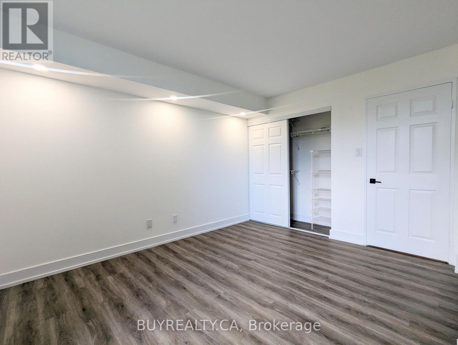 #308 256 DORIS AVENUE - 34