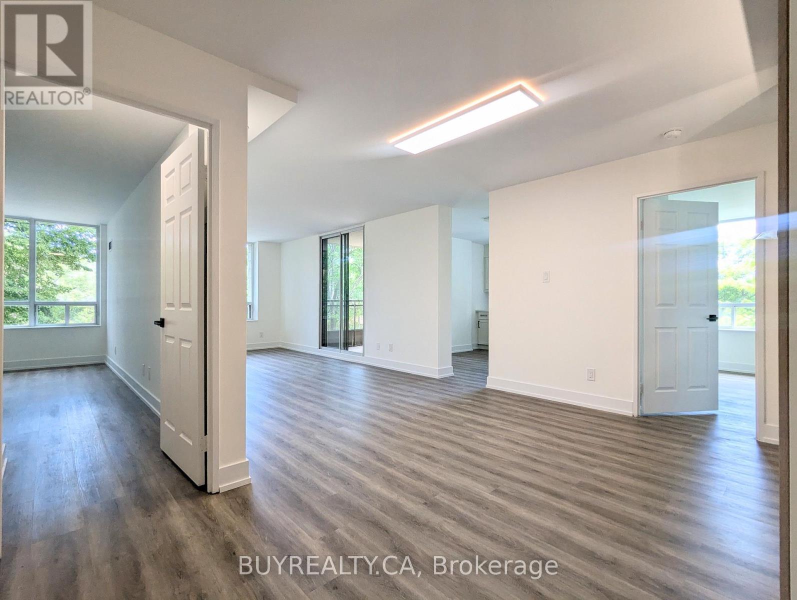 #308 256 DORIS AVENUE - 35