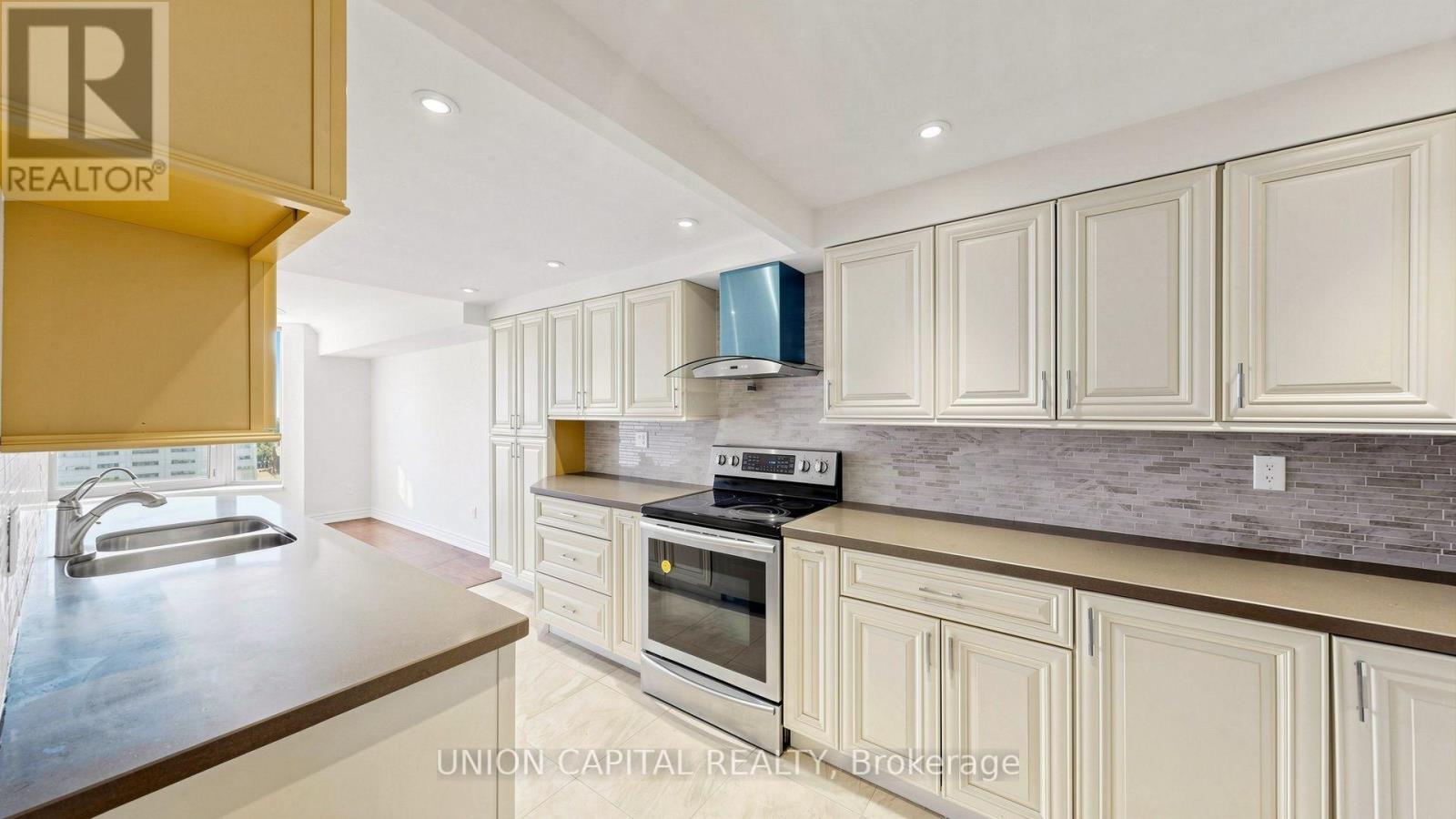 #1405 62 WELLESLEY STREET W - 11