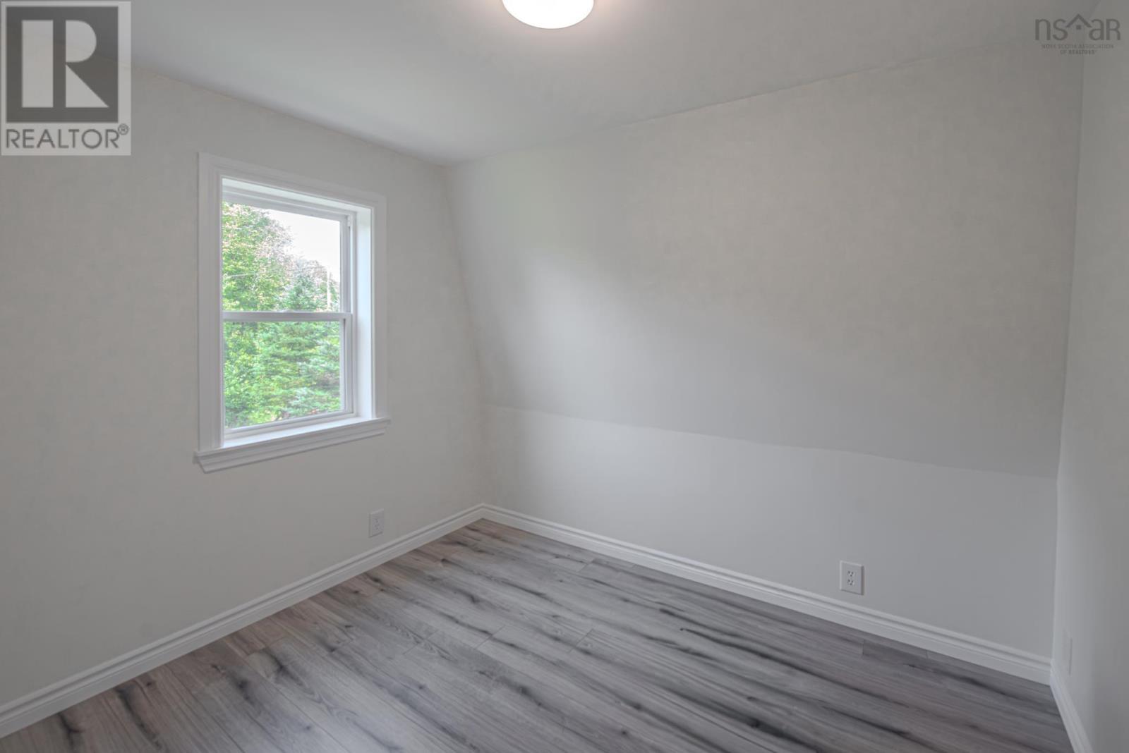 Property 15 of 30 of 35 Foxbrook Road