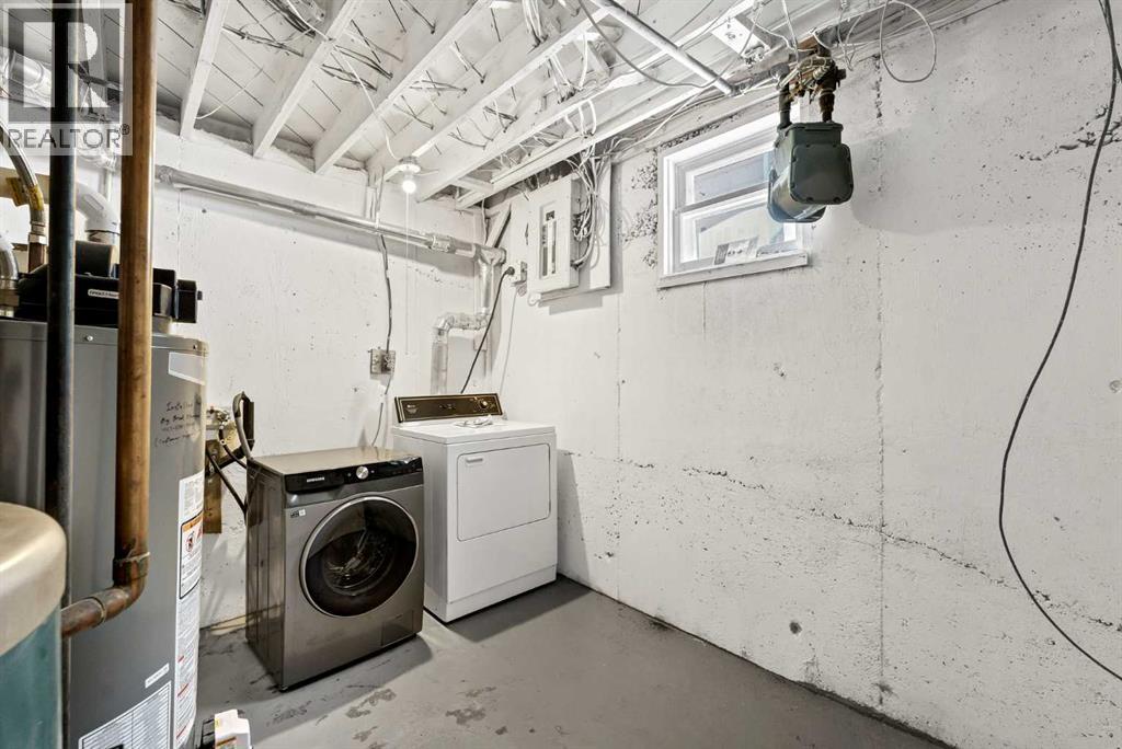 129 7 Street Southeast - Photo 33