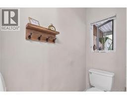 76-78 Belleview Avenue, photo 16