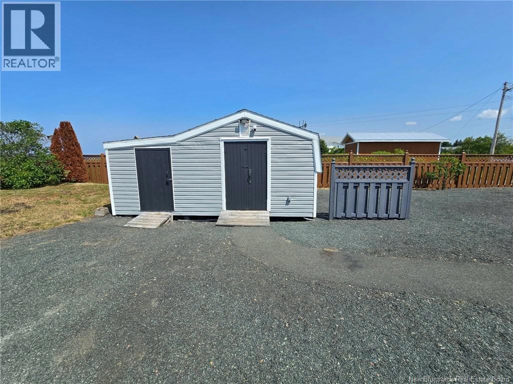 25 Bayshore - Image 19