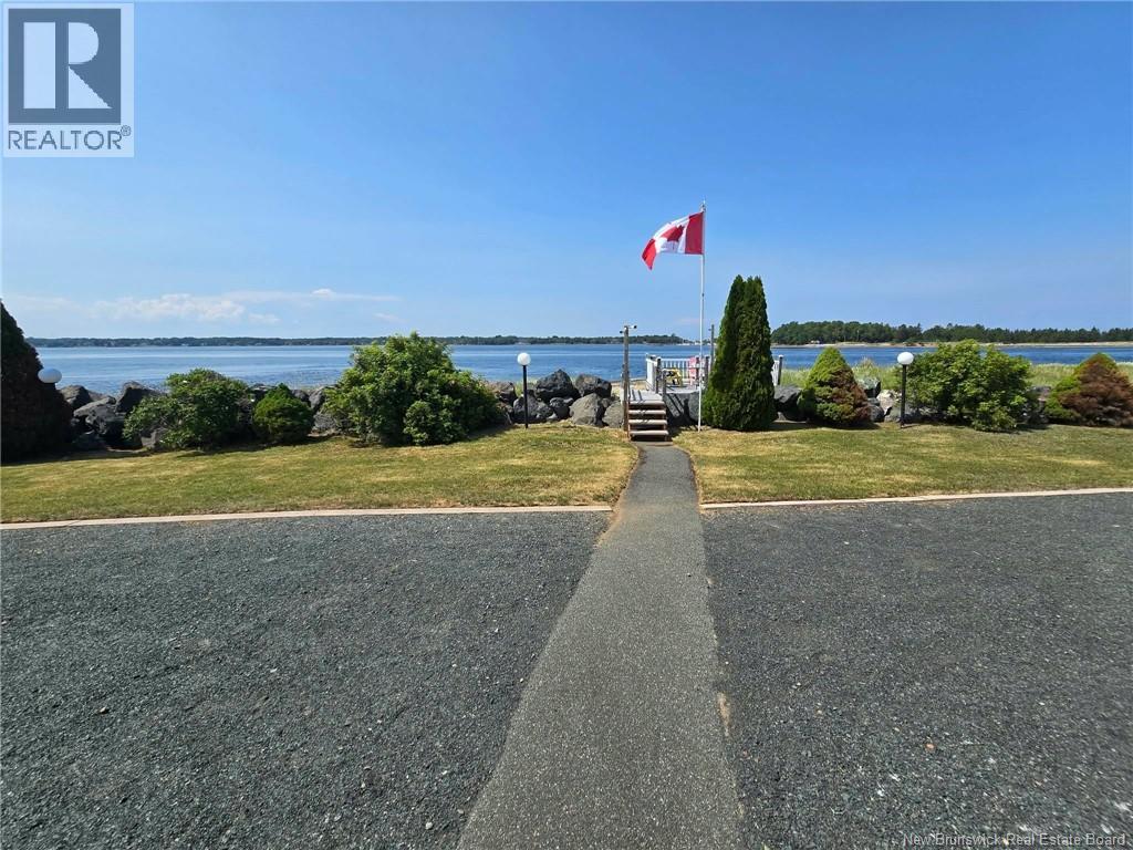 25 Bayshore - Image 17