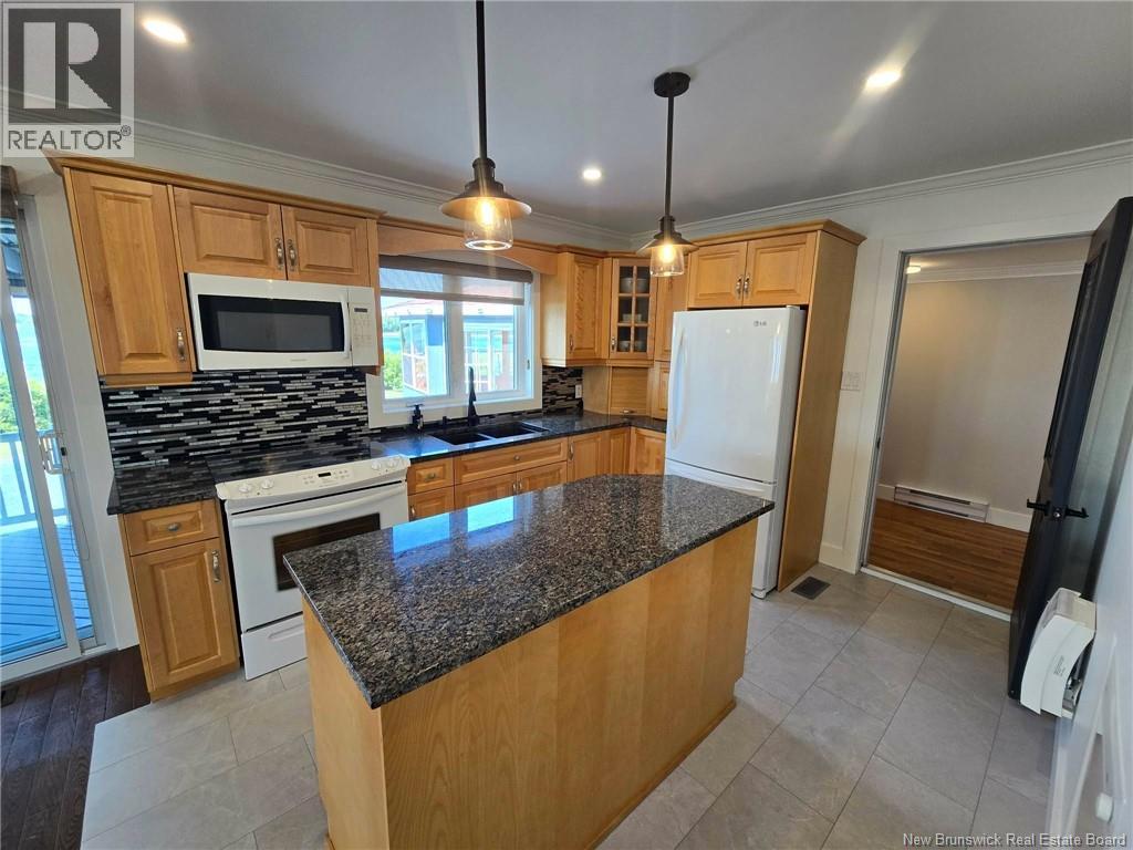 25 Bayshore - Image 33