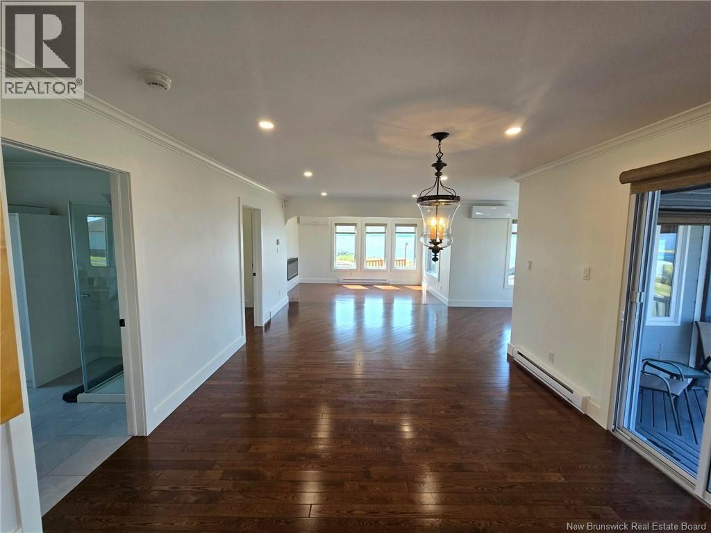 25 Bayshore - Image 36