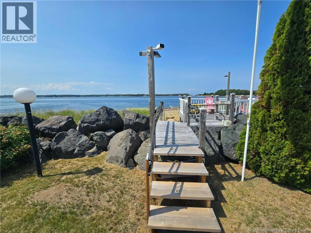 25 Bayshore - Image 24