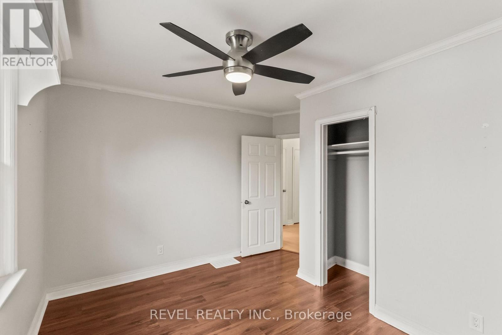 863 RITSON ROAD S - 18