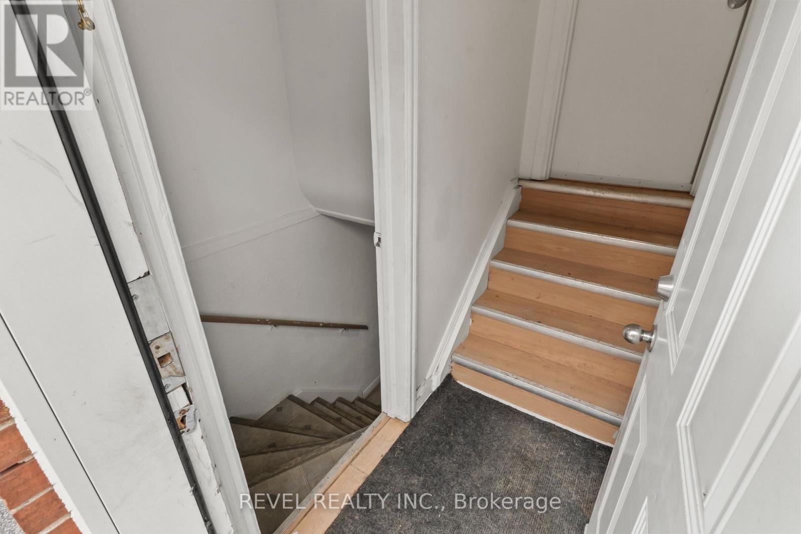 863 RITSON ROAD S - Image 21
