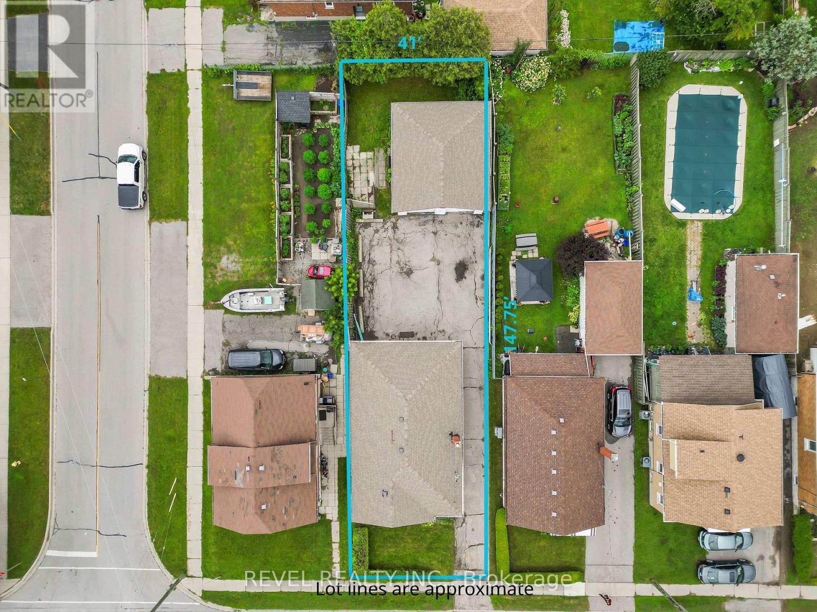 863 RITSON ROAD S - 3