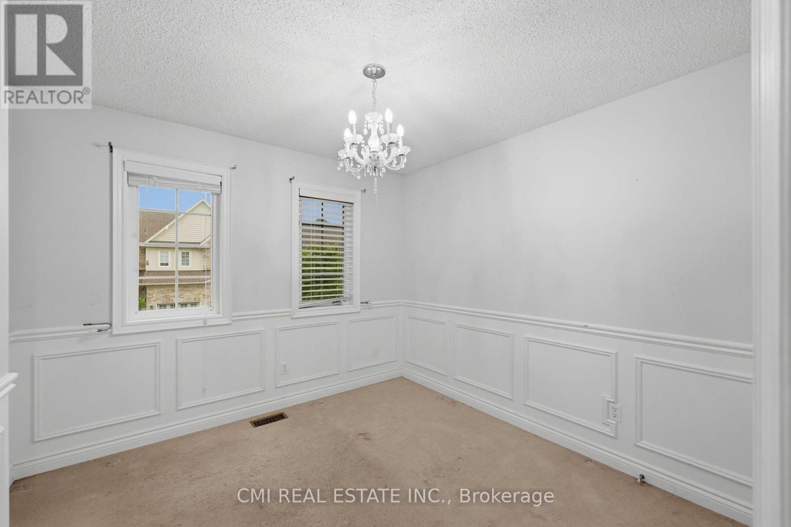 #7 460 WOODMOUNT DRIVE - 25