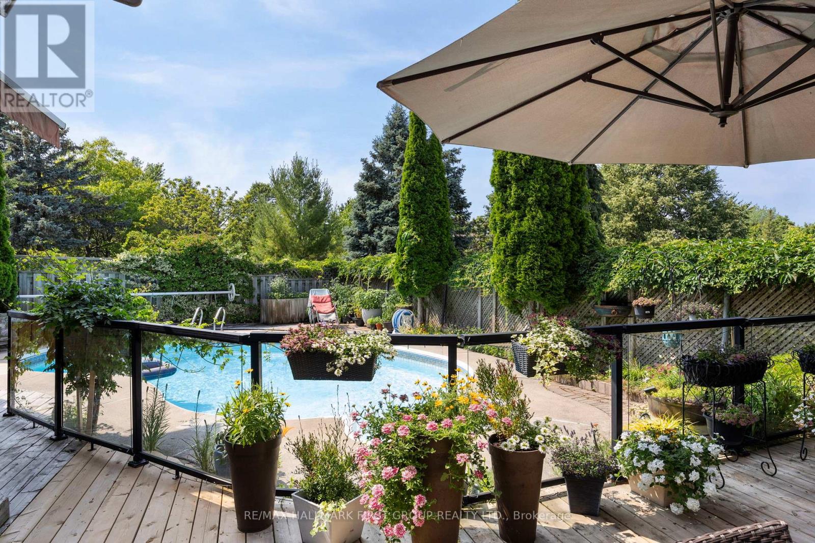 11 BOWERS COURT - 33