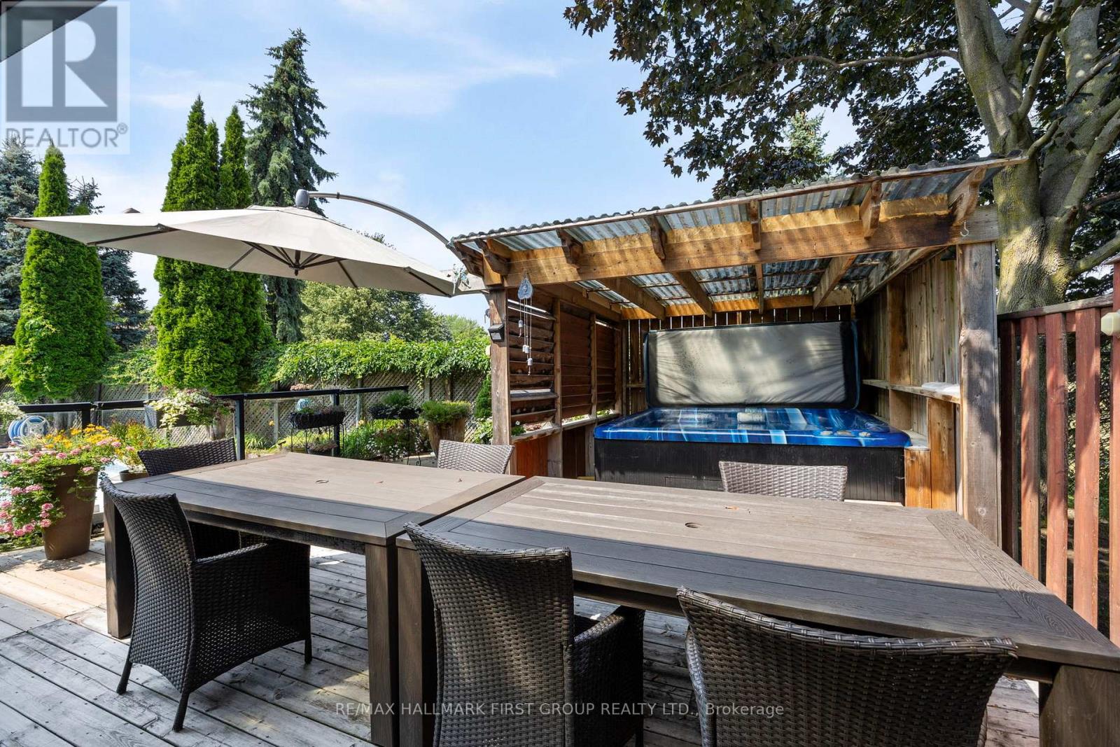 11 BOWERS COURT - 38