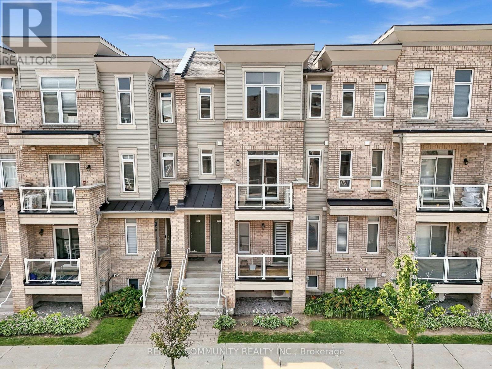 1761 REX HEATH DRIVE - 31