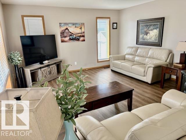 5609 45A ST - Image 11