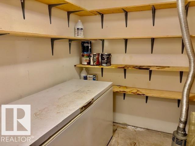 5609 45A ST - Image 34