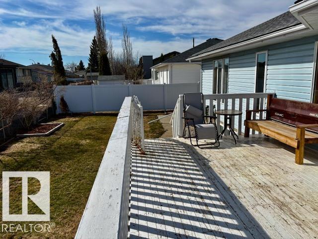 5609 45A ST - Image 37