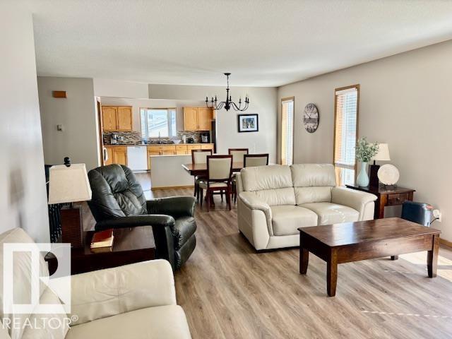 5609 45A ST - Image 9