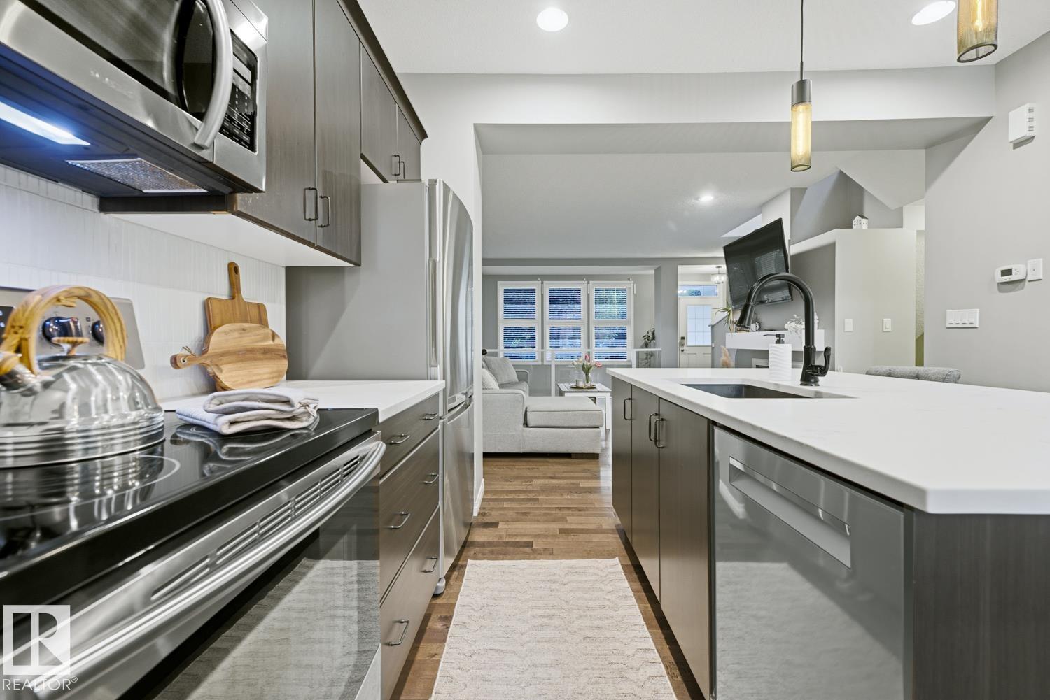 2015 74 ST SW - Image 12