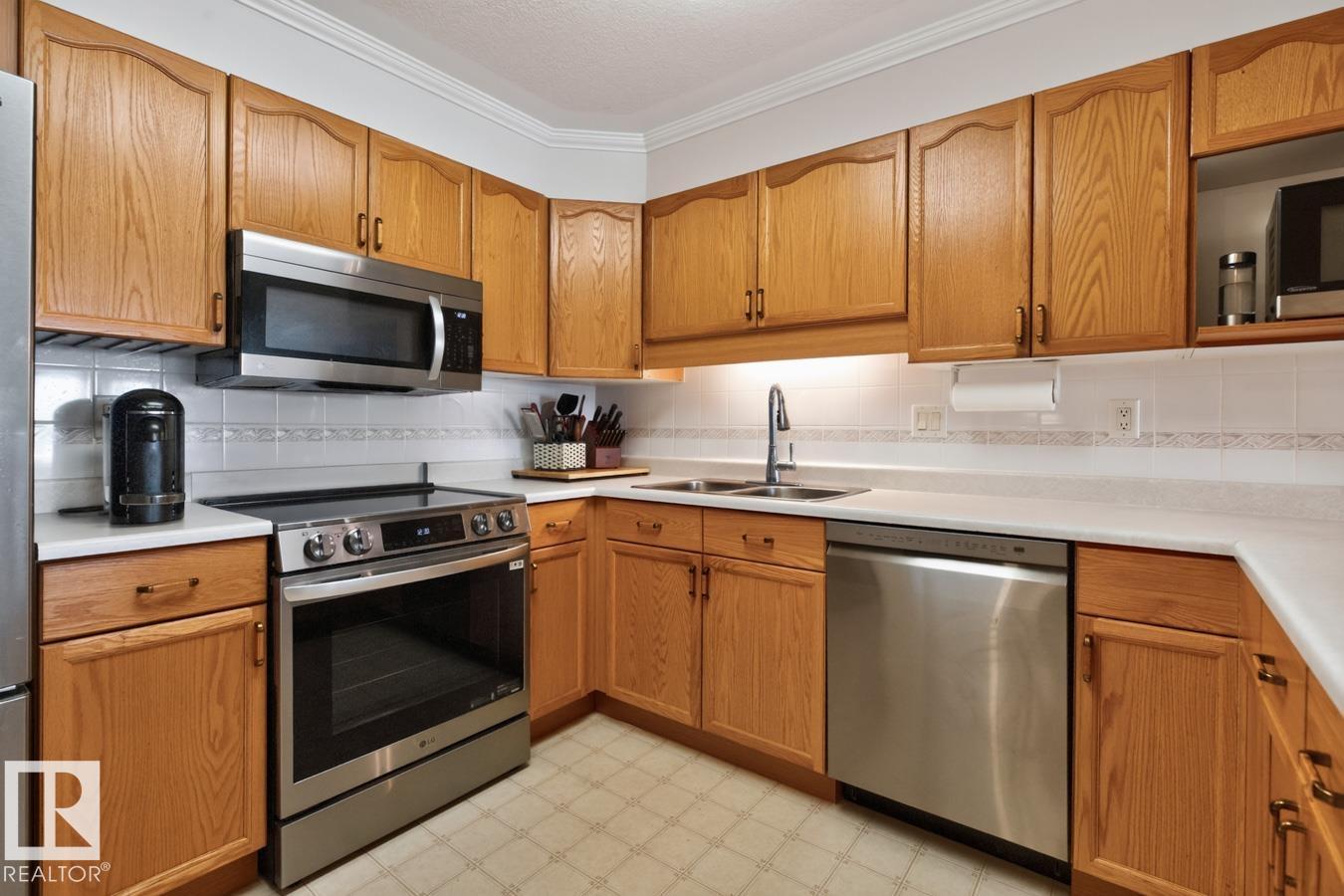 #208 8315 83 ST NW, Idylwylde, Edmonton photo 3