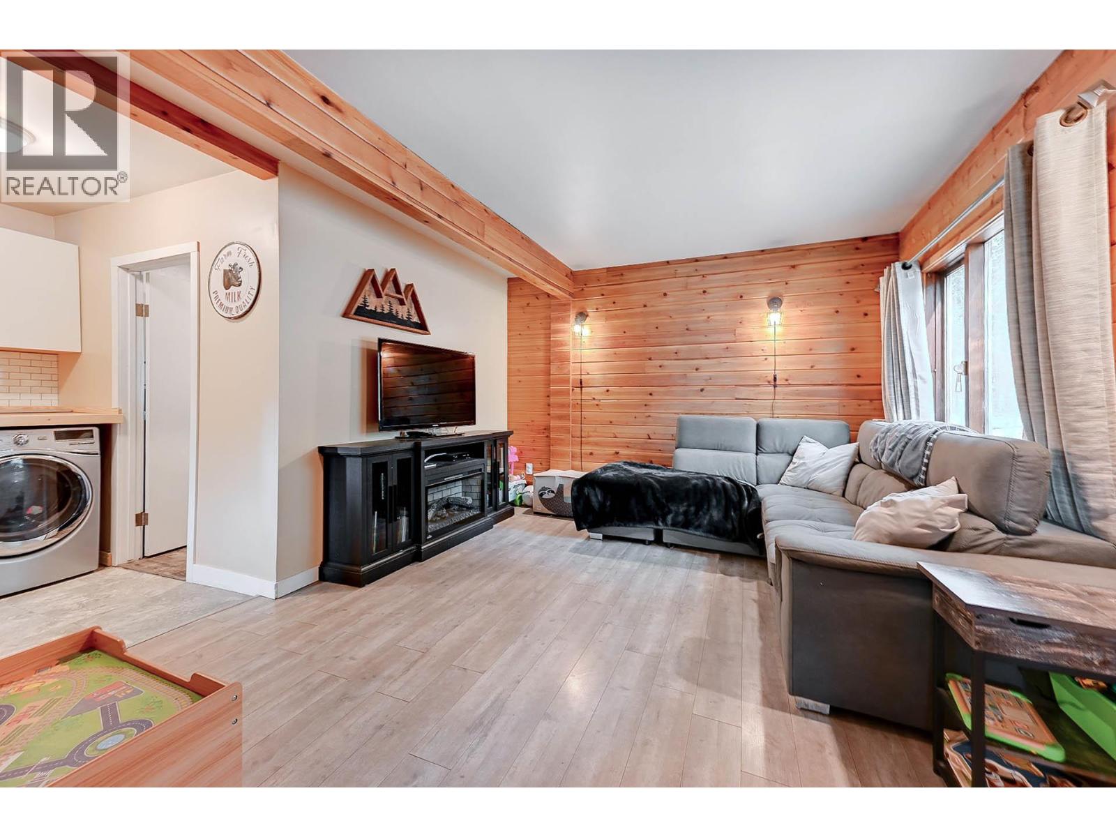 1153 VISTA POINT Road - 11