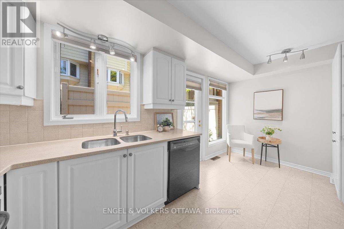 4 Bed, 3 Bath House for Rent in Ottawa – 4 – 72 GREENFIELD AVENUE, Ottawa – MLS# X13616998 - Image 20