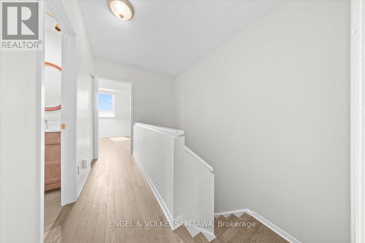4 Bed, 3 Bath House for Rent in Ottawa – 4 – 72 GREENFIELD AVENUE, Ottawa – MLS# X13616998 - Image 35