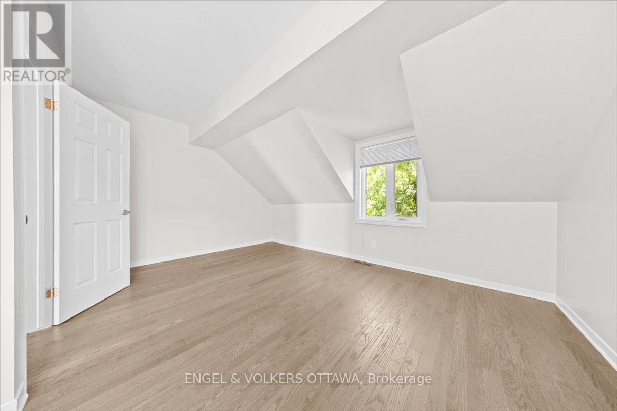 4 Bed, 3 Bath House for Rent in Ottawa – 4 – 72 GREENFIELD AVENUE, Ottawa – MLS# X13616998 - Image 39