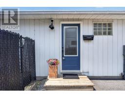 34 BINSCARTH CRESCENT — photo 4