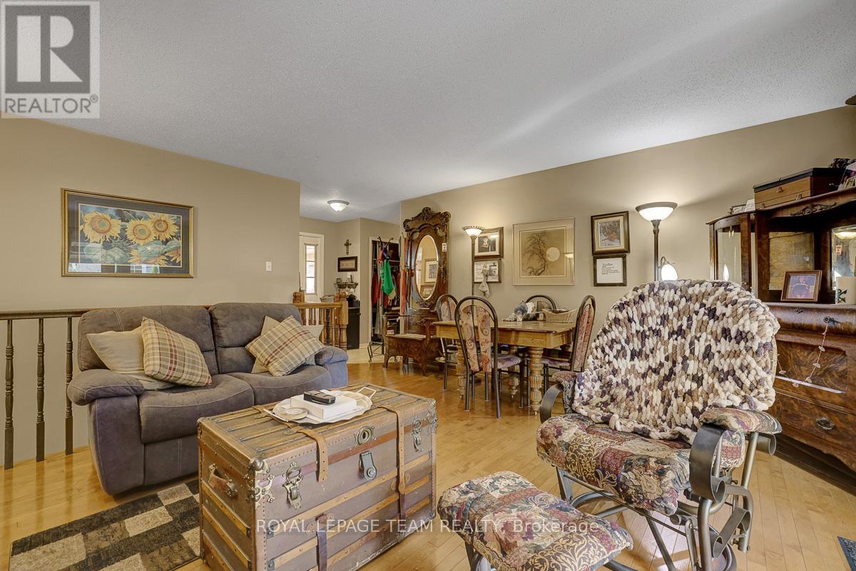 110 ALFRED STREET - 12