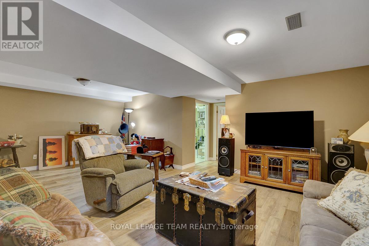110 ALFRED STREET - Image 32