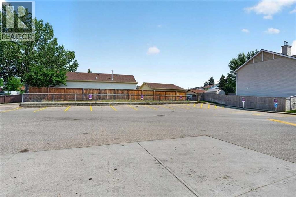 #3304 73 Erin Woods Court SE - Image 35