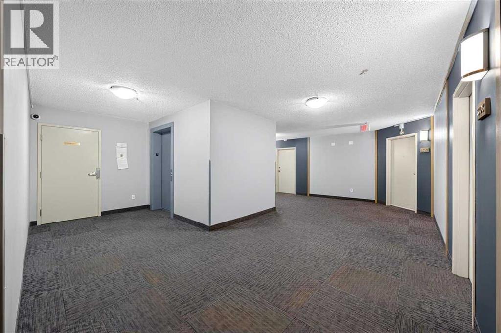 #3304 73 Erin Woods Court SE - 43