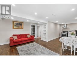 Bsmt - 17 Sabrina Court, Richmond Hill, ON L4C5P8 Photo 8