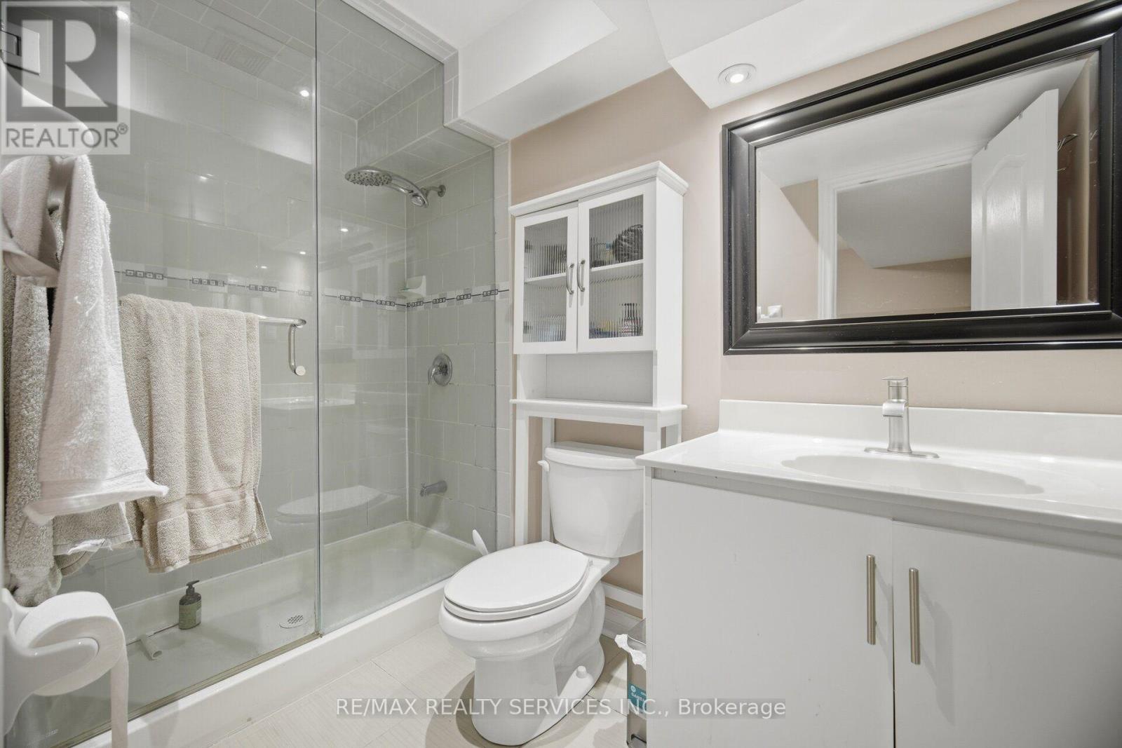 45 SKYLARK DRIVE - 43