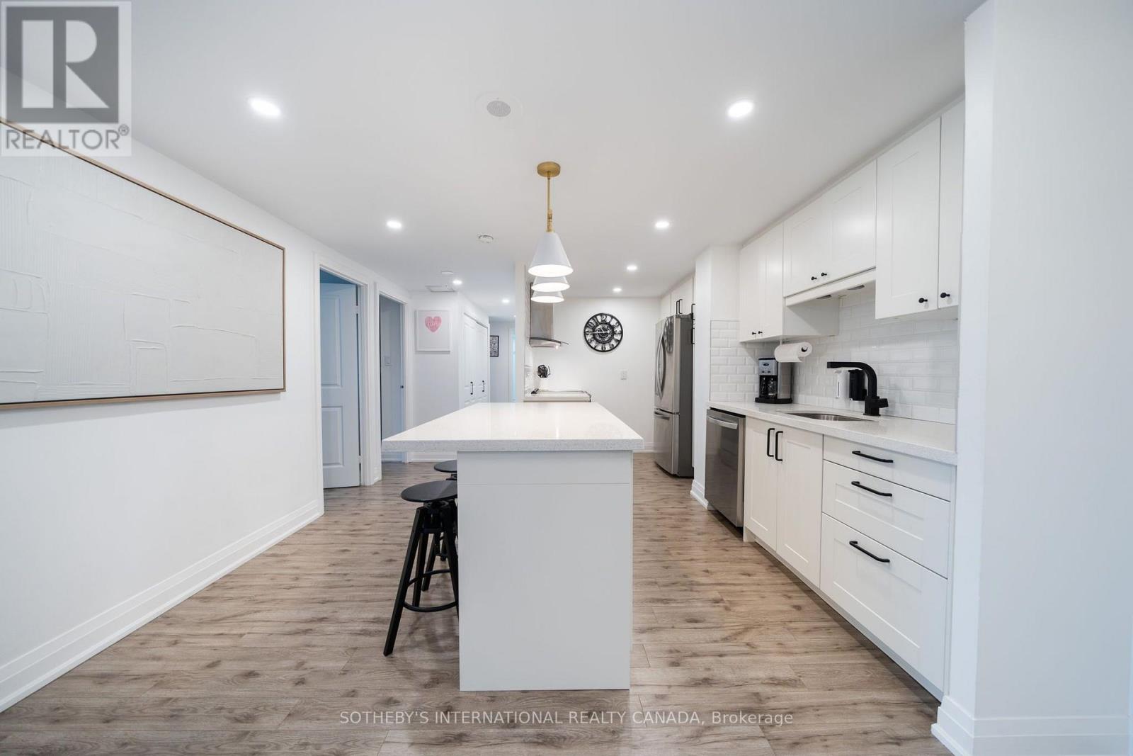 #1110 812 BURNHAMTHORPE ROAD - Image 3