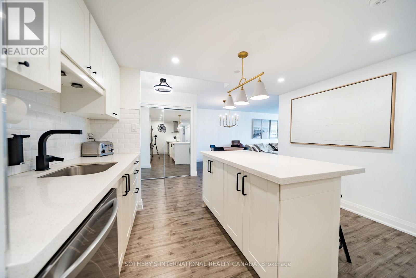 #1110 812 BURNHAMTHORPE ROAD - Image 5