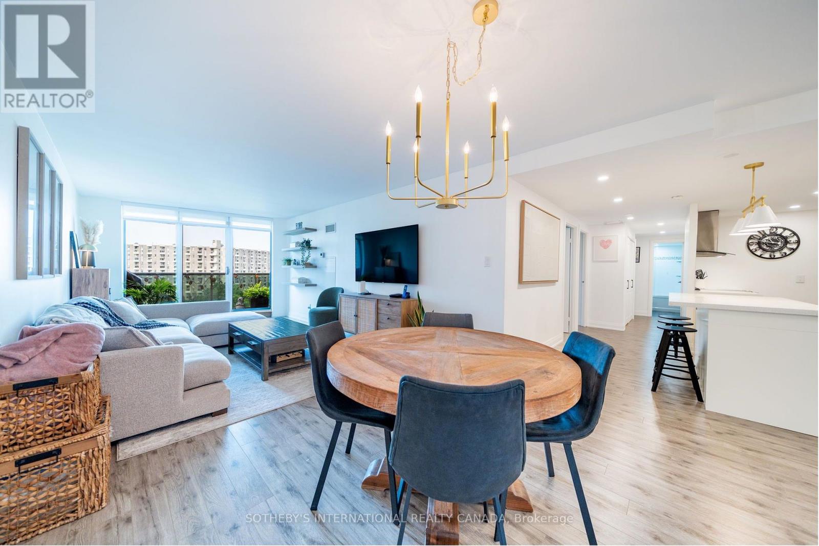 #1110 812 BURNHAMTHORPE ROAD - Image 6