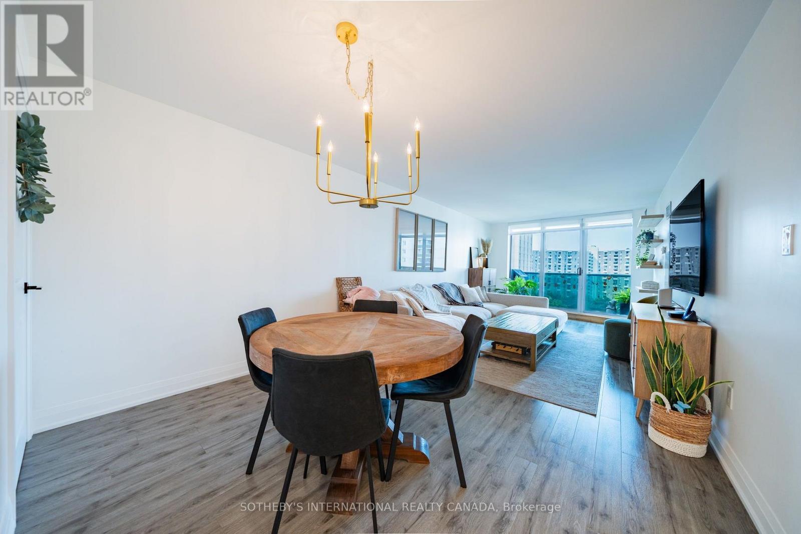 #1110 812 BURNHAMTHORPE ROAD - Image 7