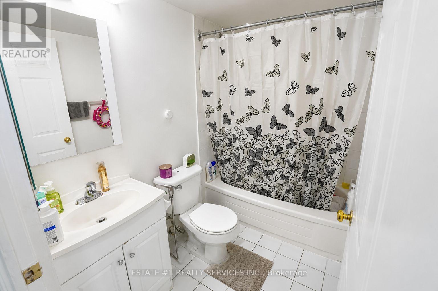 #904 135 HILLCREST AVENUE - 17