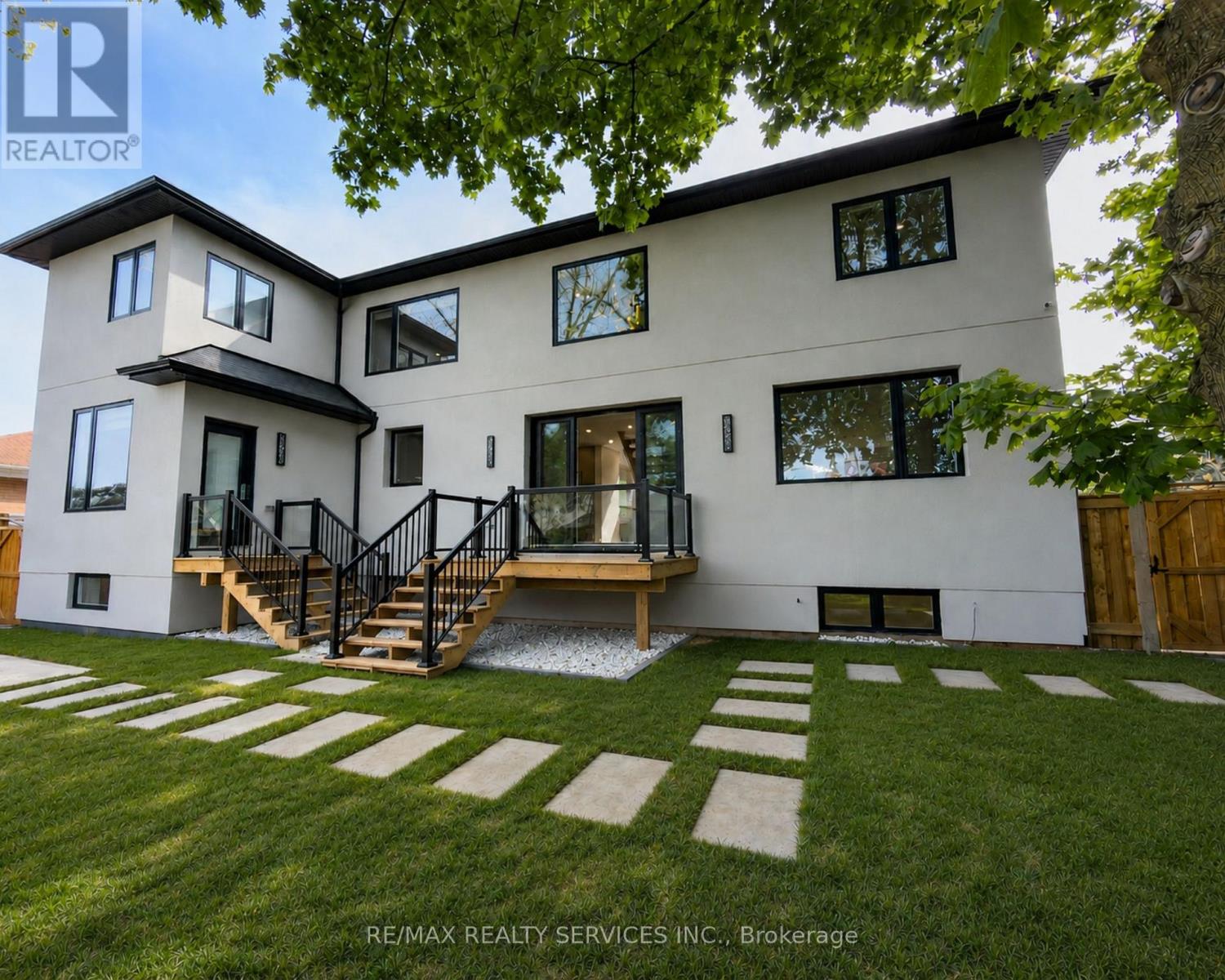 519 THIRD LINE - Image 31
